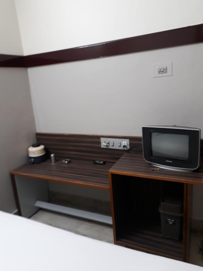 Krishna Lodge Tiruchirappalli Exterior foto